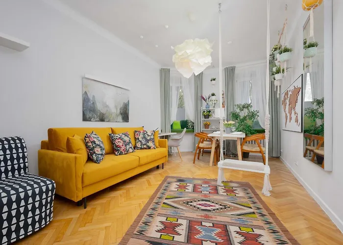 Piekny Jasny Apartament Z Sypialnia I Biurkiem By Noclegi Renters