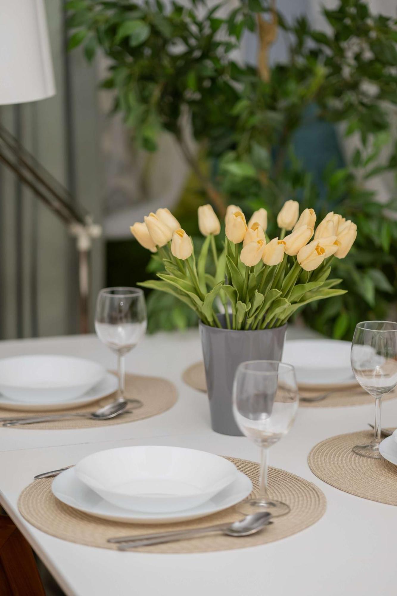 Apartament Piekny Jasny Z Sypialnia I Biurkiem By Renters *
