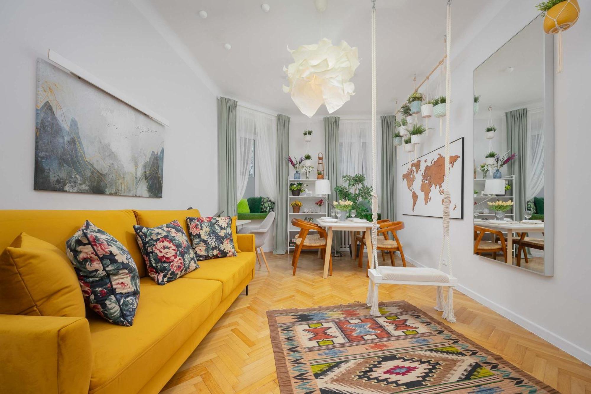 Piekny Jasny Z Sypialnia I Biurkiem By Renters Apartament